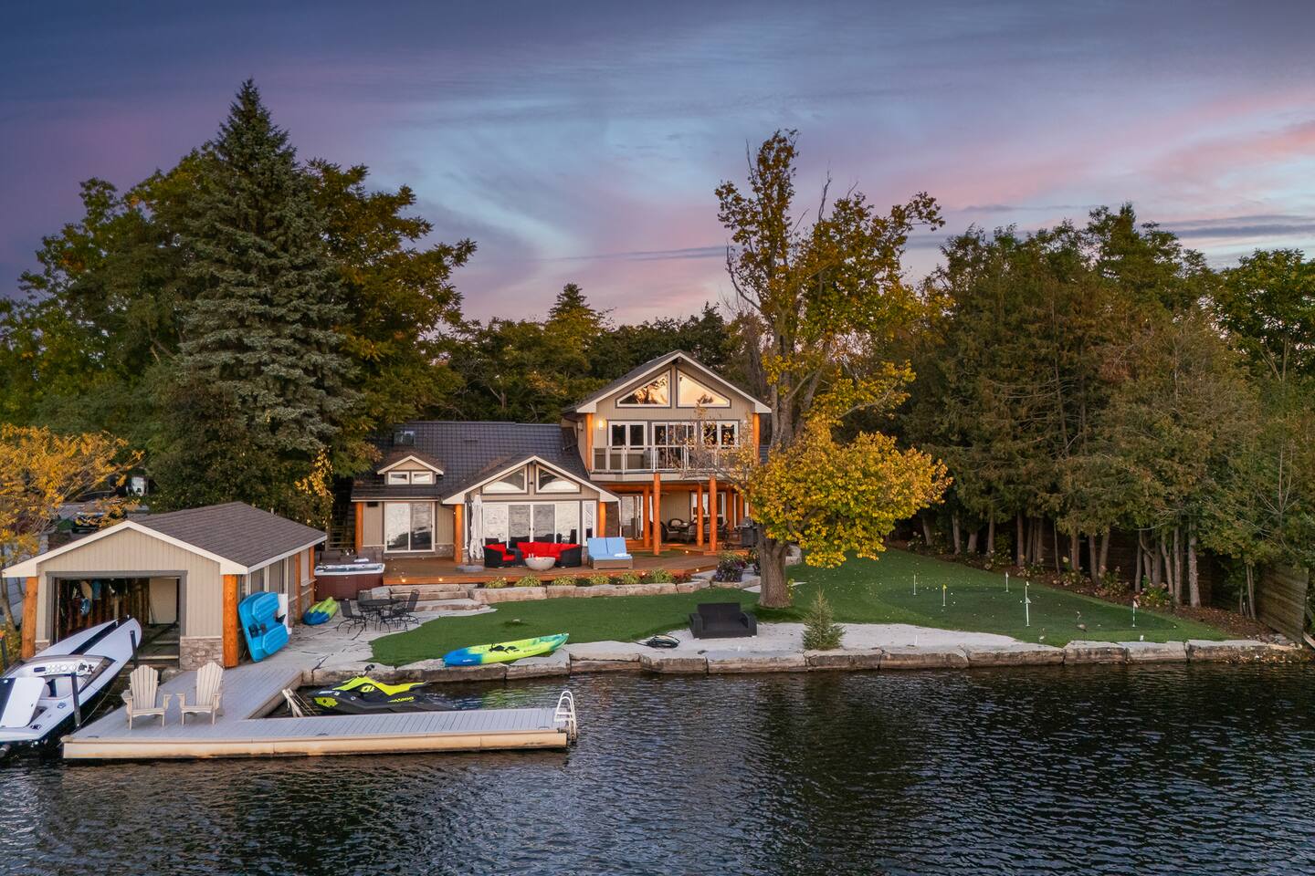 Waterfront, Dock, Hot Tub, Mini Golf, Beach, Fire