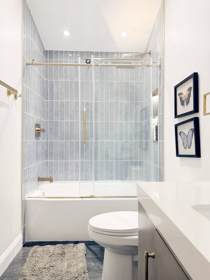 Shoreham Luxe | Vibrant 4BR\2.5BA with Waterfront