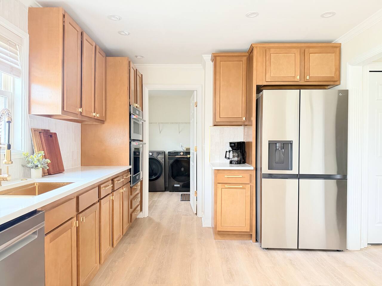 Shoreham Luxe | Vibrant 4BR\2.5BA with Waterfront