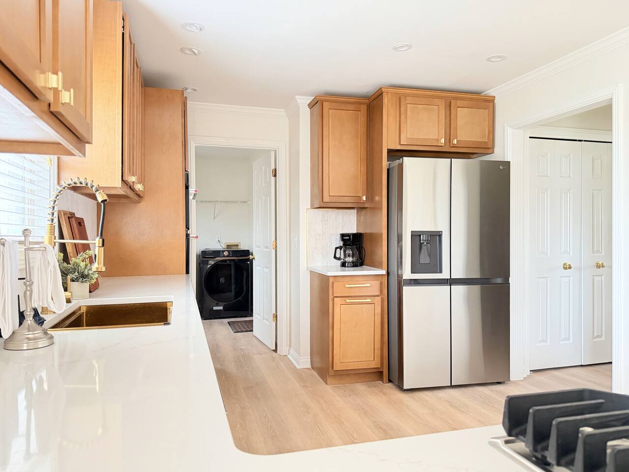 Shoreham Luxe | Vibrant 4BR\2.5BA with Waterfront