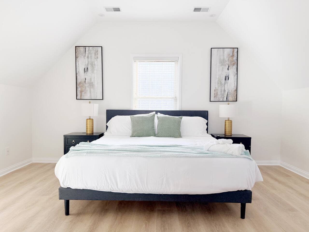 Shoreham Luxe | Vibrant 4BR\2.5BA with Waterfront