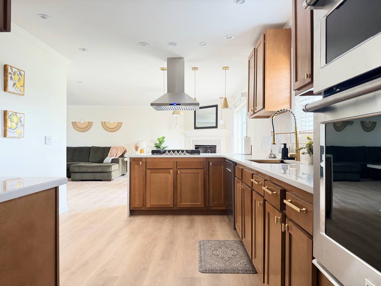 Shoreham Luxe | Vibrant 4BR\2.5BA with Waterfront