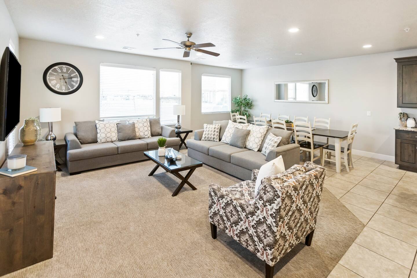 3 Masters w/KingBeds+BunkRoom Gym+Private HotTub