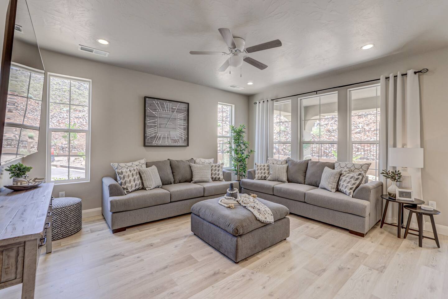 Heated Pool+LazyRiver+SplashPad *PickleBall+HotTub