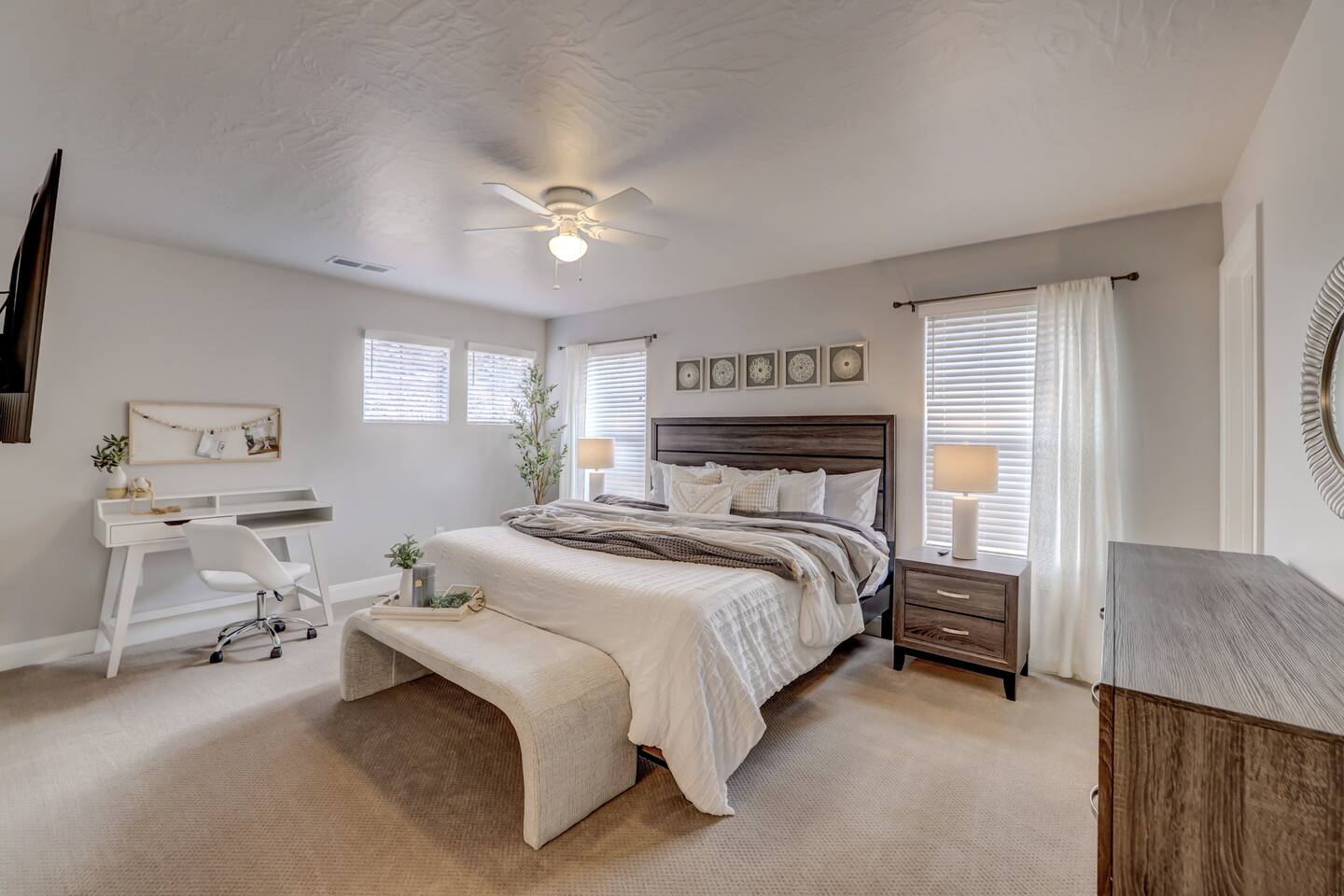 Heated Pool w/Slide HotTub+PickleBall 2PM CheckOut