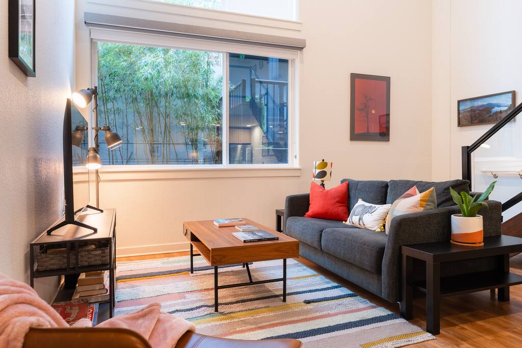 Chic Loft in Wallingford