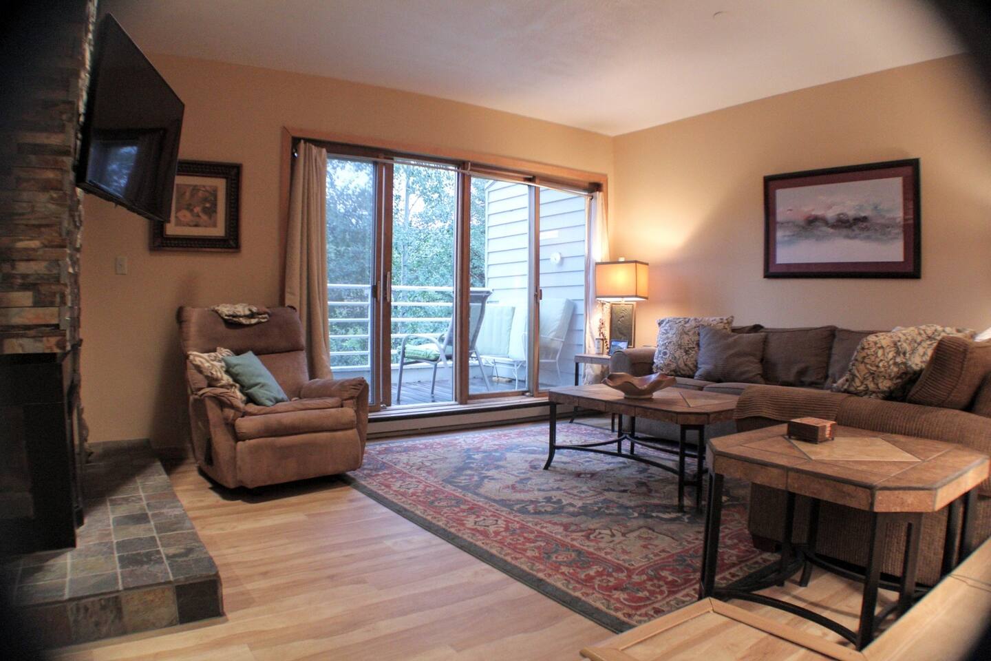 Downtown Luxury + Hot Tubs: Walkable Winter Park