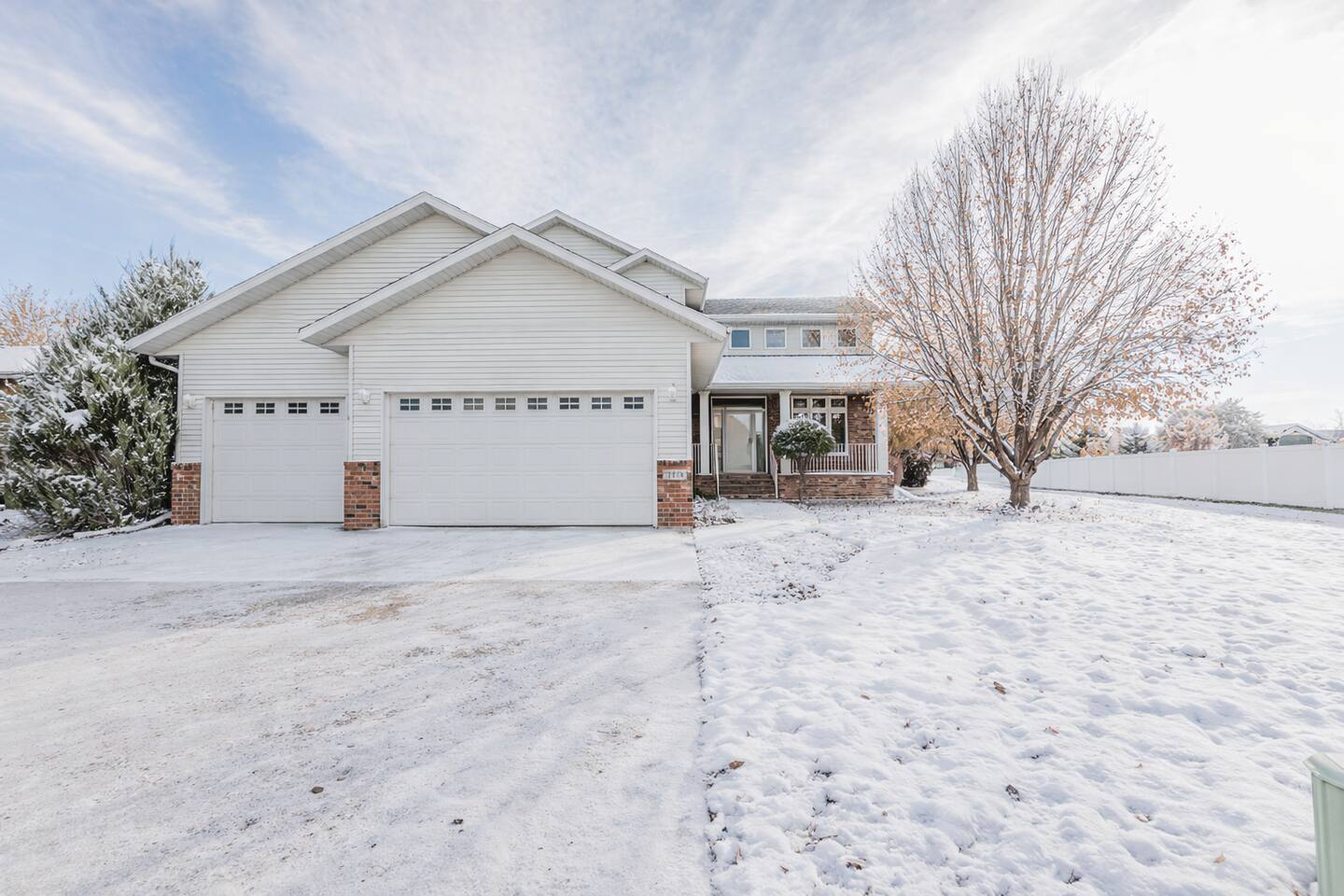5BR I Sleeps 10, King x2, Pack n Play, Air Hockey