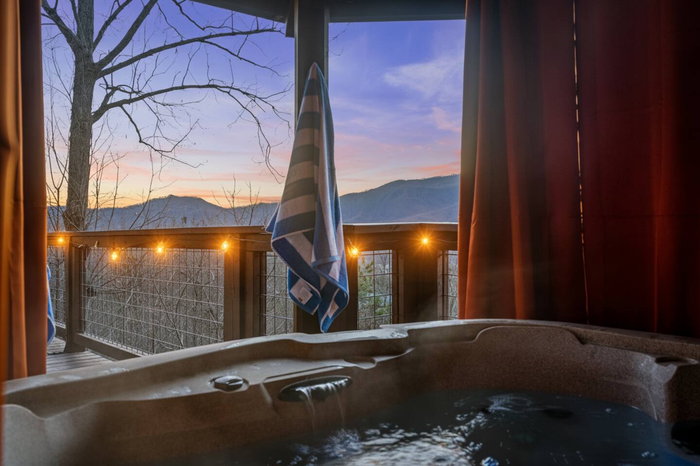 Brand New! Mtn Views, Game Rm, & Hot Tub!