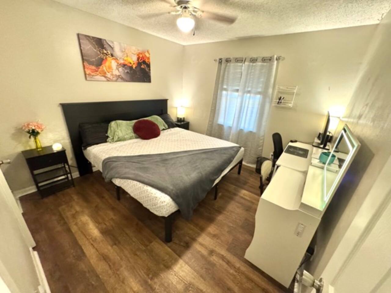 Charming 2 Bedrooms l Laundry | Backyard | Office