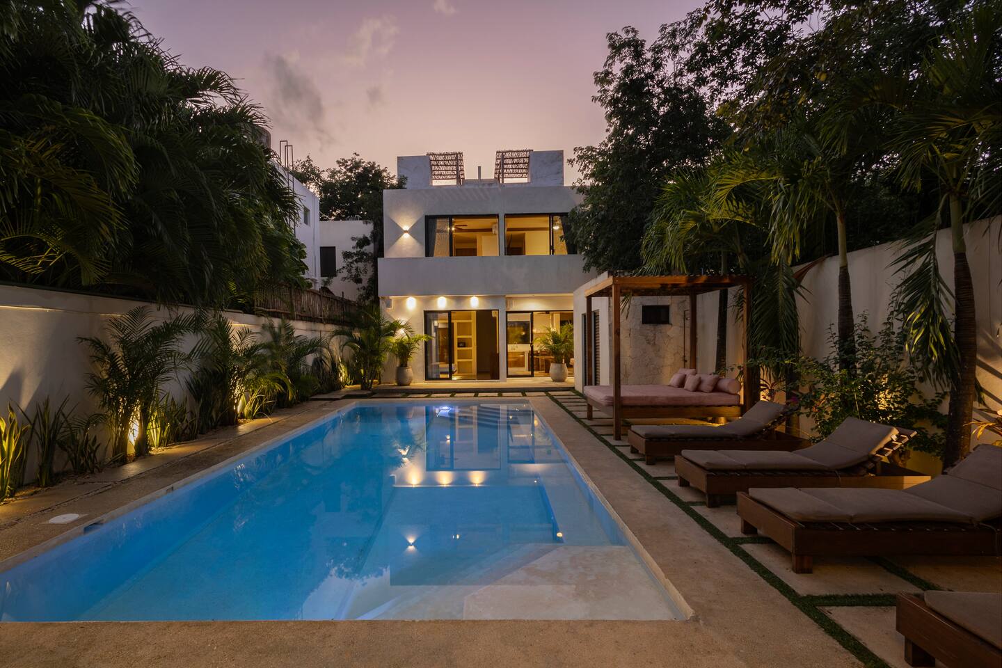 Group Villa | Pool | 6BR | 18 Guests | Concierge