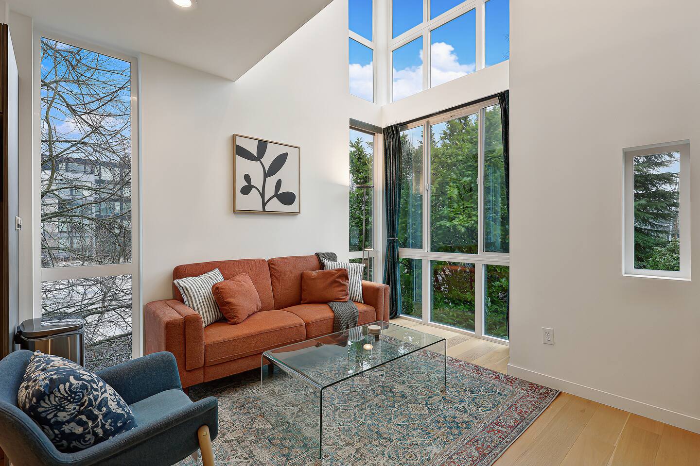 Chic Townhome Near Shops+Cafés in Central District