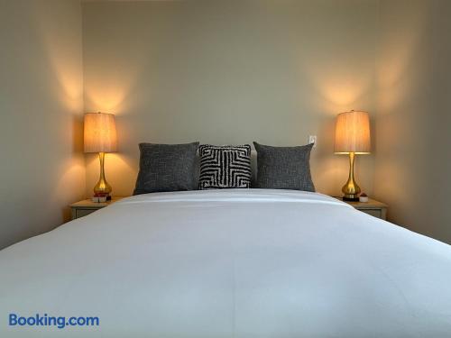 Studio Suite - Walk to Convention Center and Crypto Arena