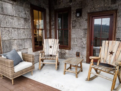 Eagles Nest- Lux Cabin Hot Tub, Porch, near Beech photo 8