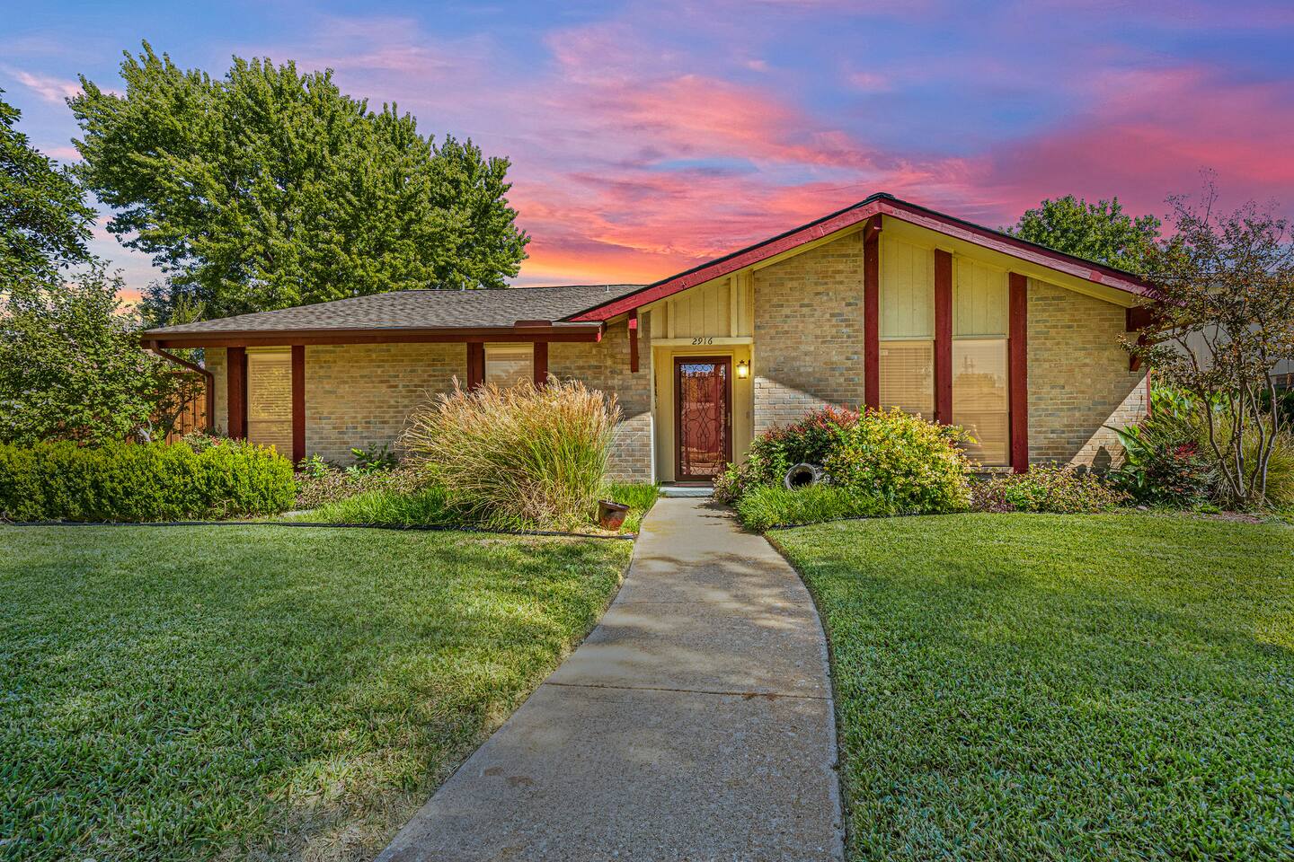 Pet-friendly 3-bedroom + Game Room and Hot Tub