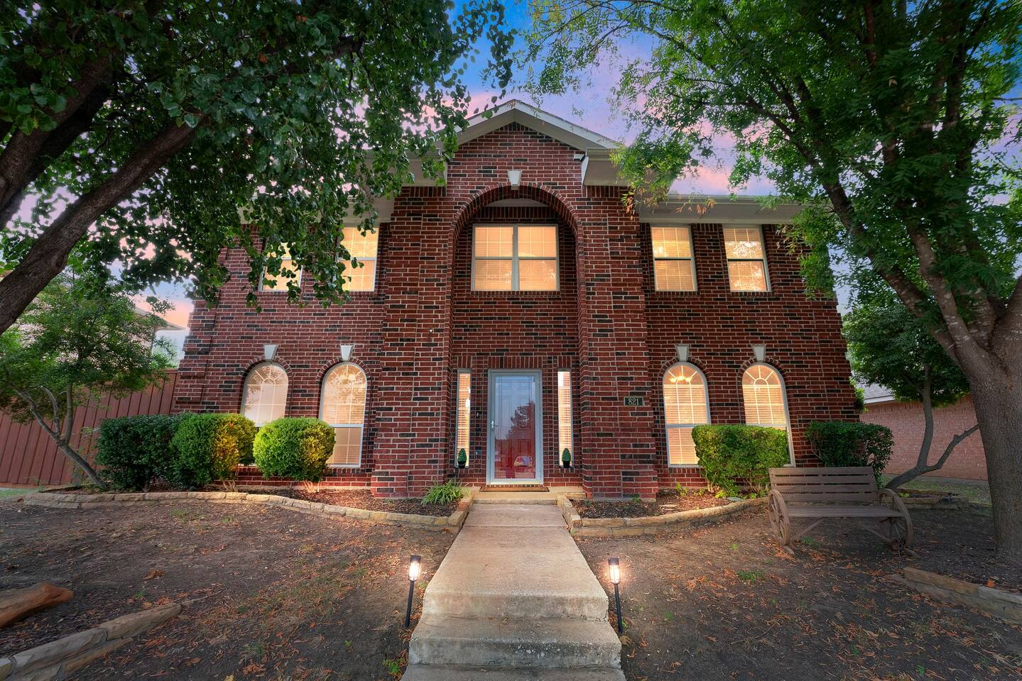 Pet-friendly 4-bedroom + Office and Pool