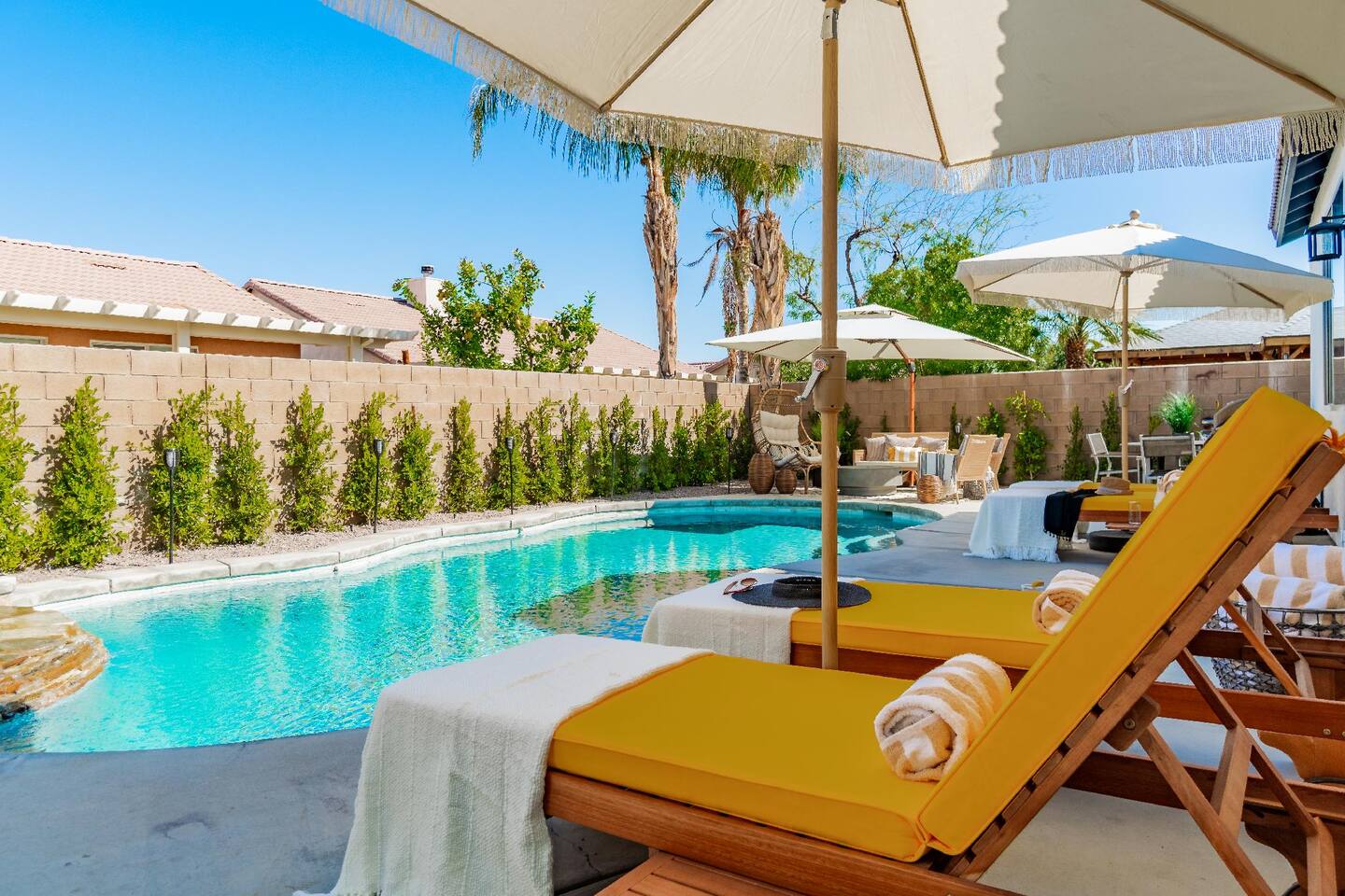 The Lemon Tree - Festival/Golf Oasis