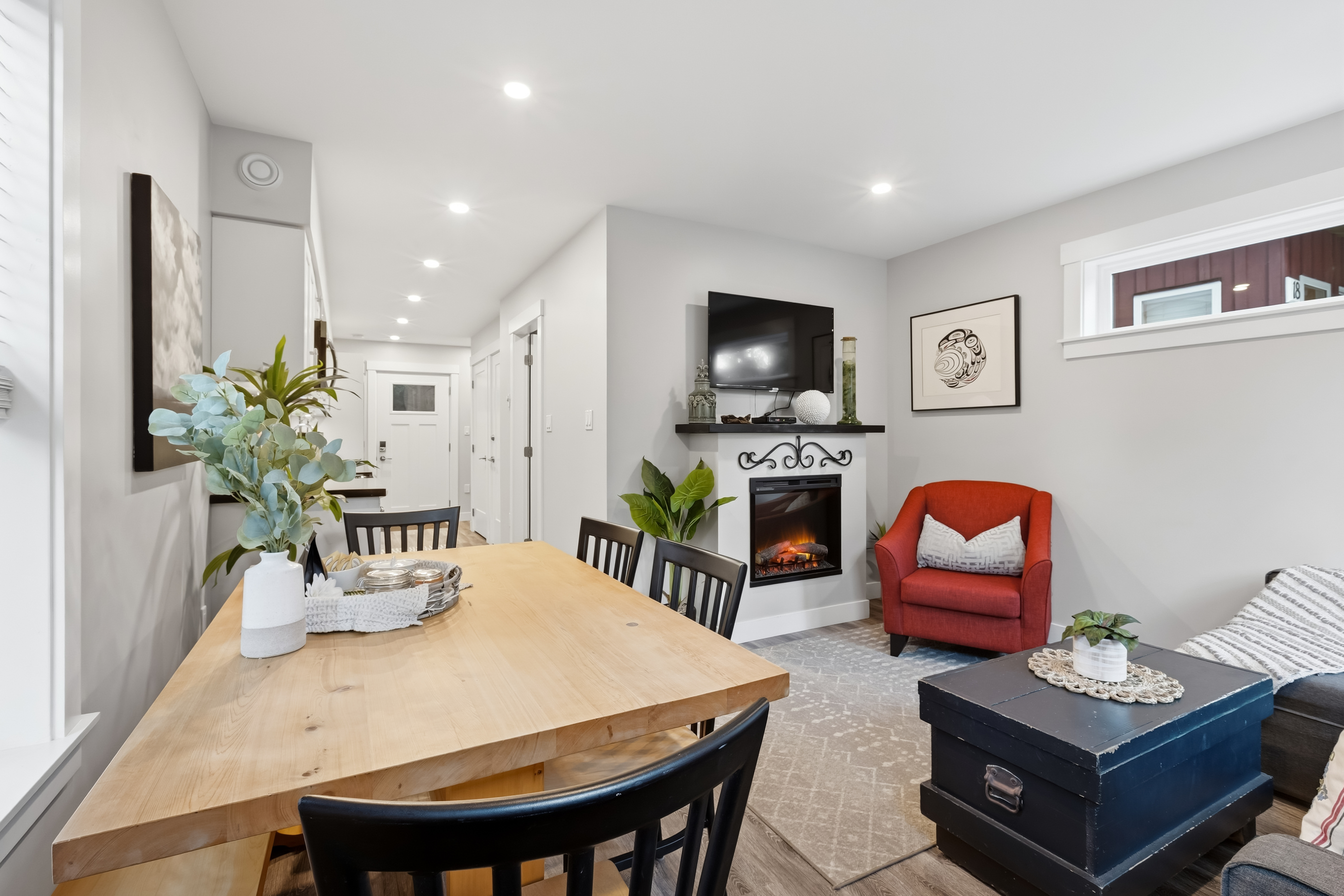 The Heron's Rest • Walkable to Beaches + WP Trail | Family Cottage