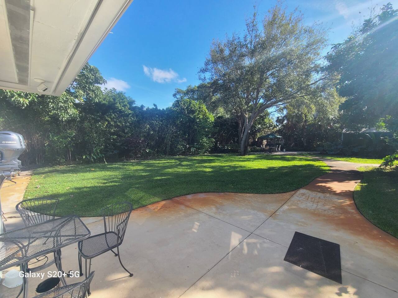 Sleeps 6, Minutes From Beach Gorgeous Backyard