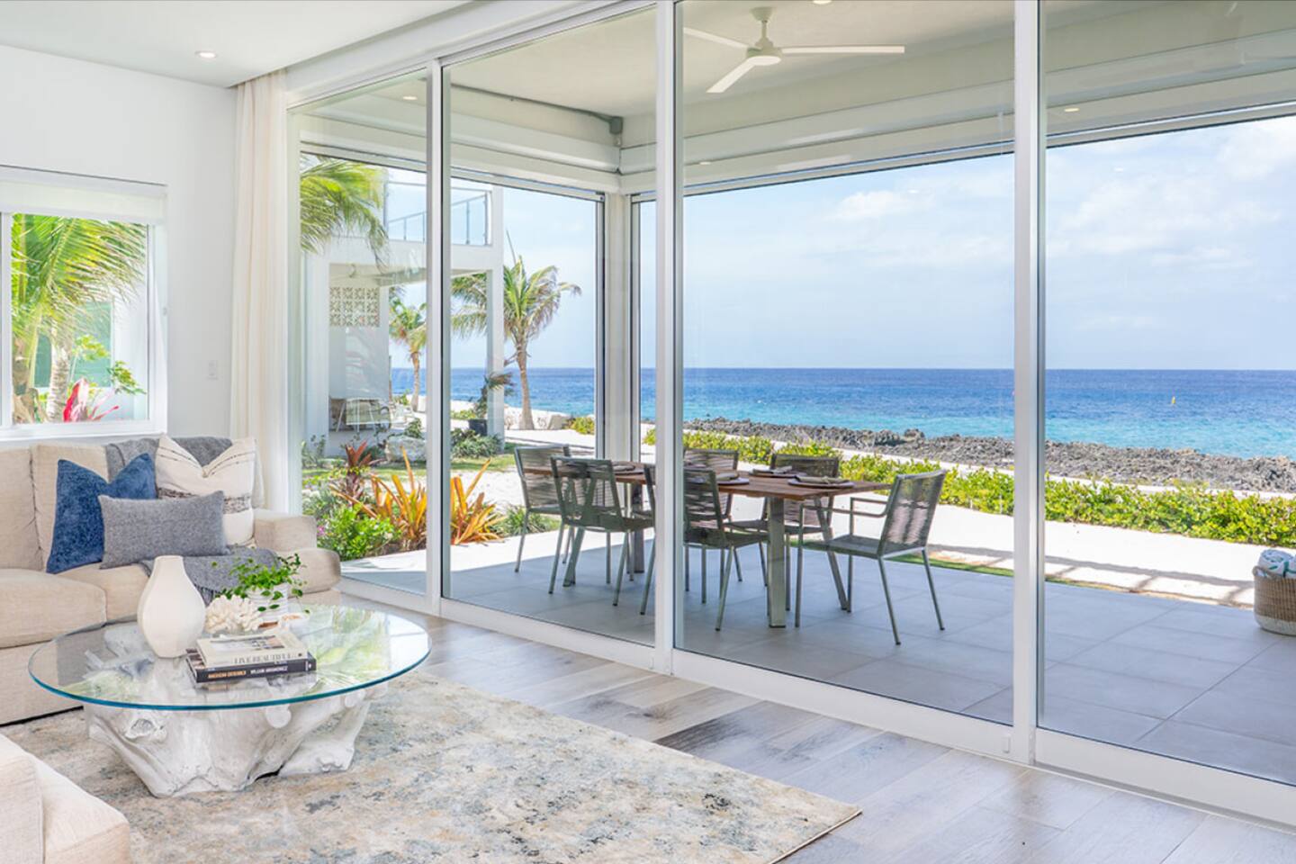 Luxury 3 Bedroom Waterfront Condo in Paradise