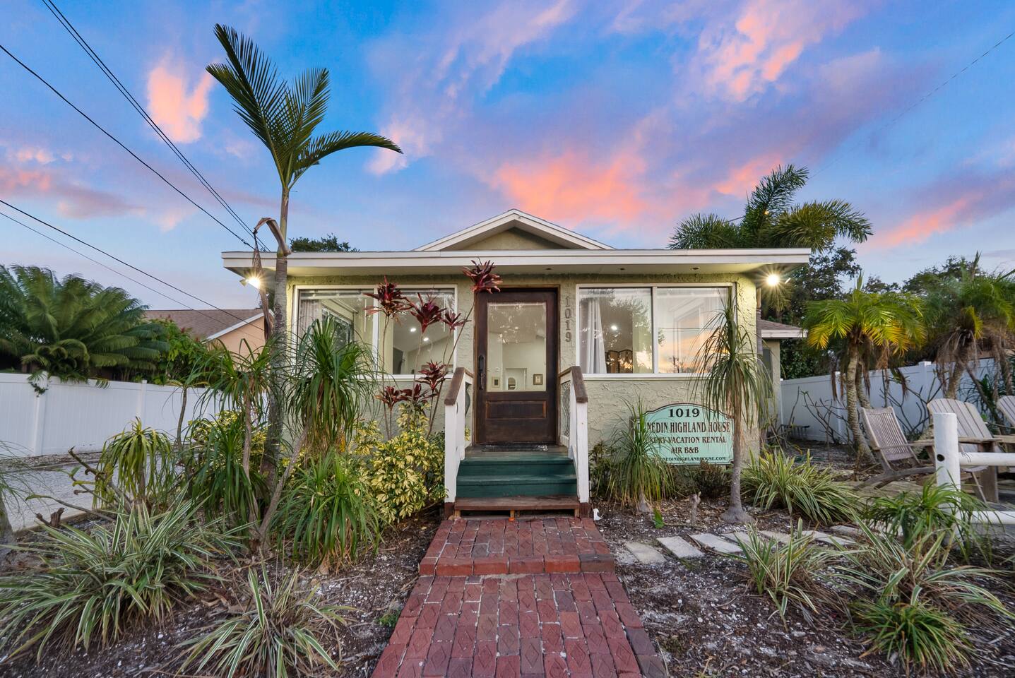 Downtown Dunedin Escape – Shops, Trails & Beer