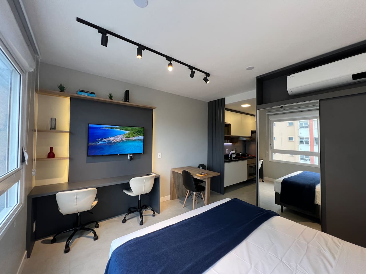 Piscina, Terraço, Gym, Pet, Ar, SmartTV, Vaga Free