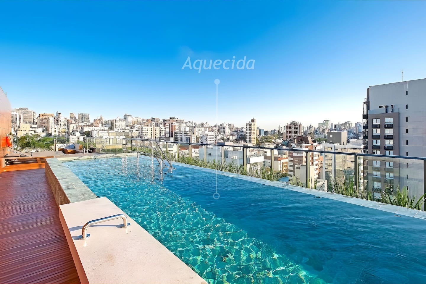 Heated - Luxe Garden, Gym, Moinhos, Pet, Air