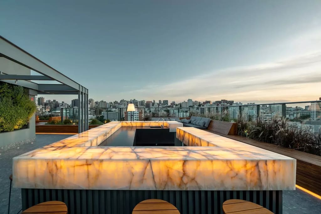 Piscina, Alexa, WiFi, Queen, Loft, Gym, Vaga, Ar