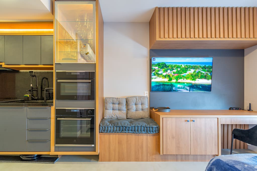 Luxo, Vaga, SmartTV 60", Piscina, Ar, Terraço, Gym