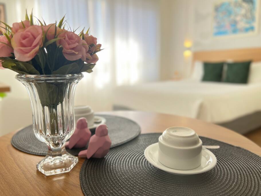 Netflix, Queen, Lindo Novo, Completo, Ar, Academia