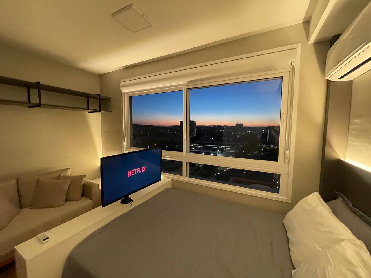 Puc | Academia | Vaga | Piscina | Mercadinho