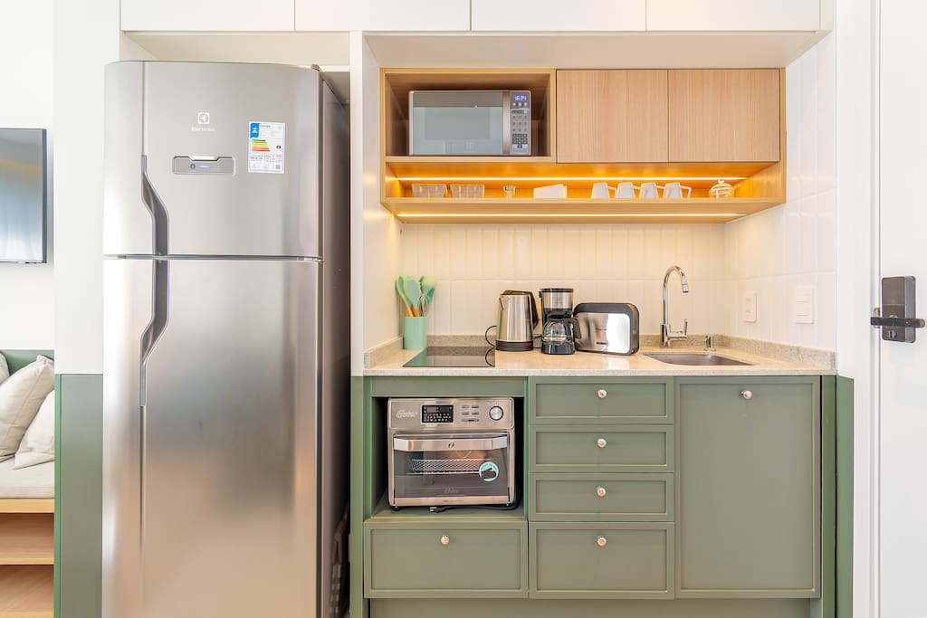 Queen, Estacionamento, Cowork, WiFi, Cozinha, Acad