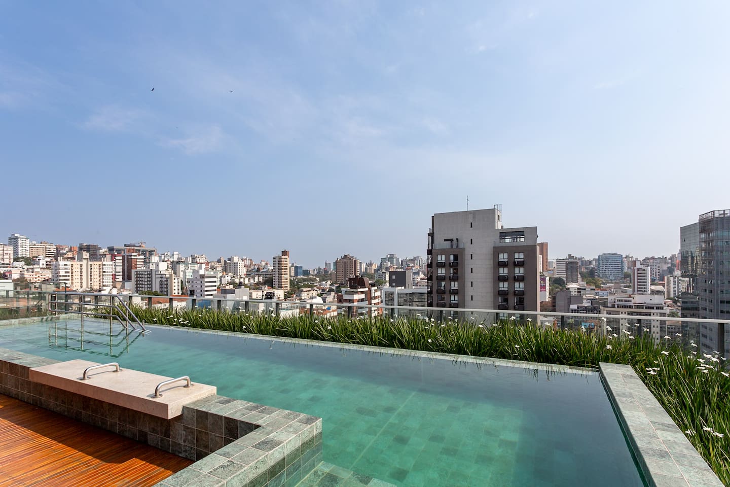 Apto na 24 de Outubro