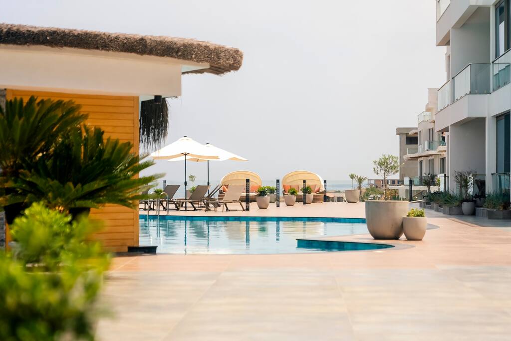 Luxus 2SZ Albatros Resort mit Infinity Pool