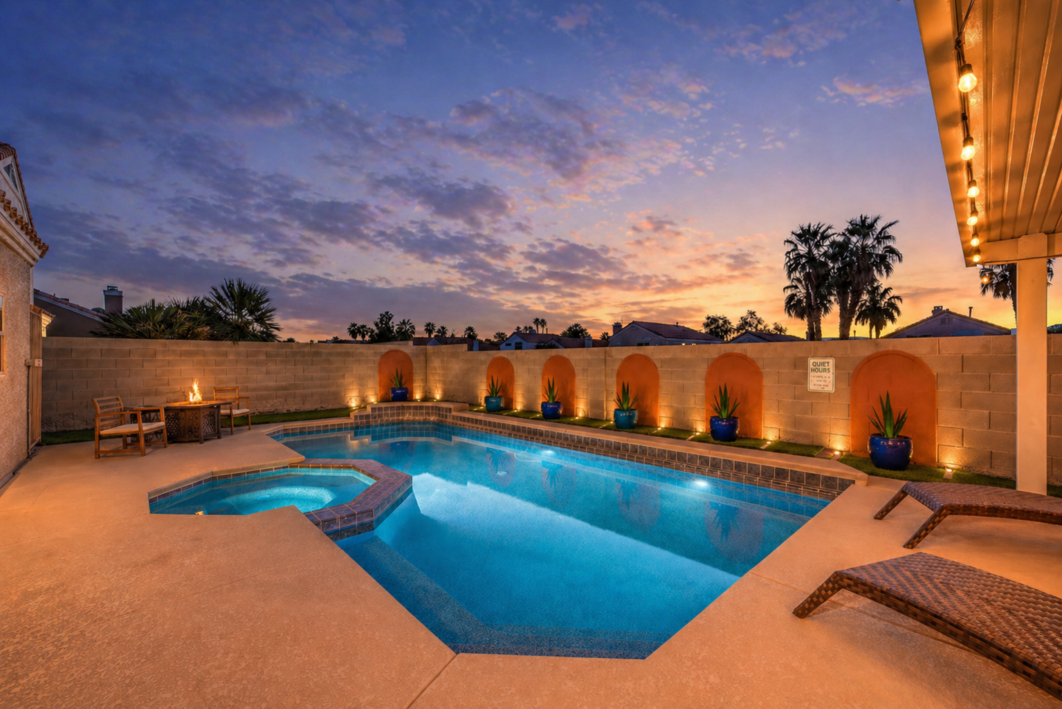 ψ Desert Nights, a heated pool+spa retreat