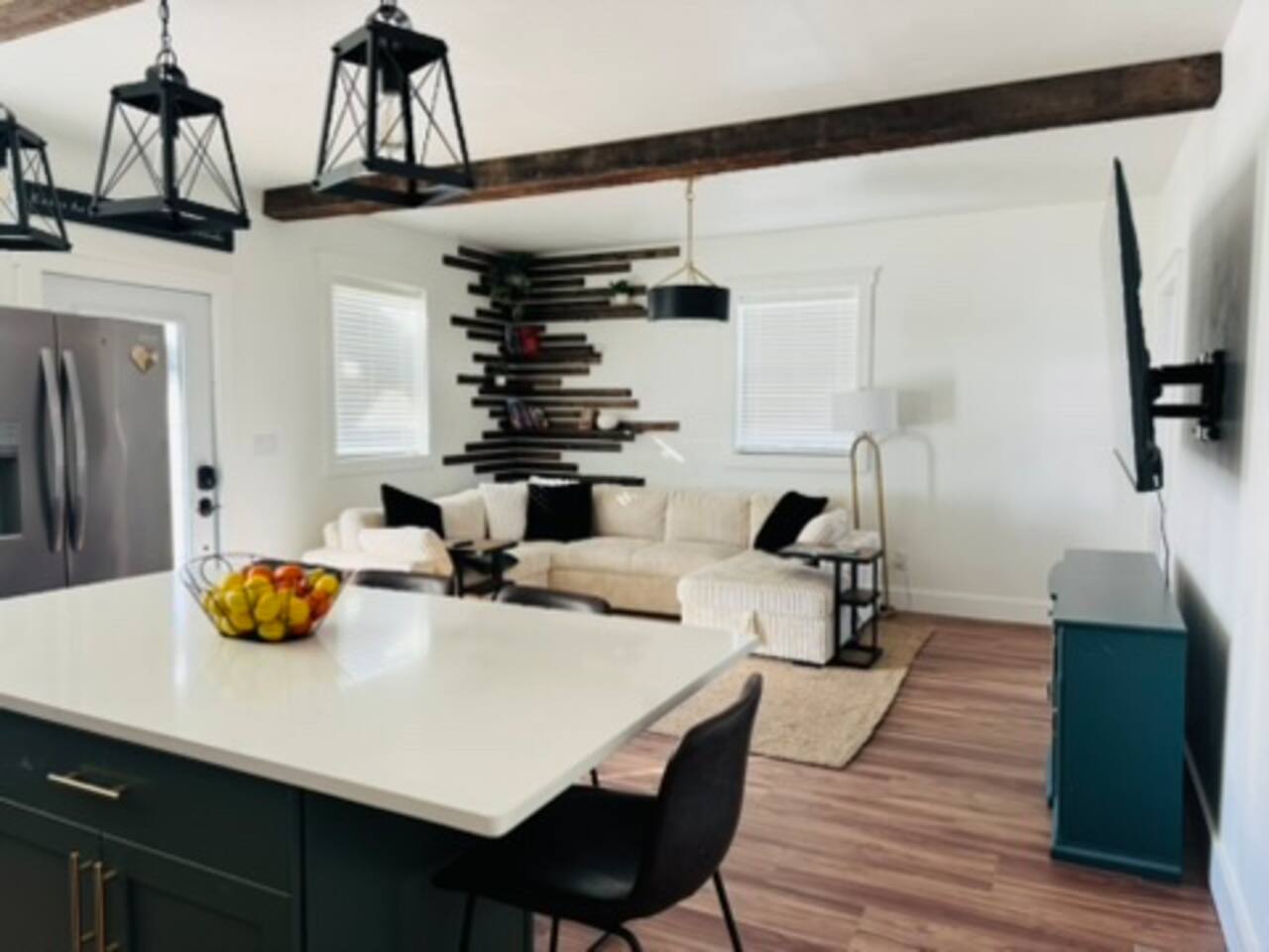 Stylish 2BR | Master Suite | Laundry