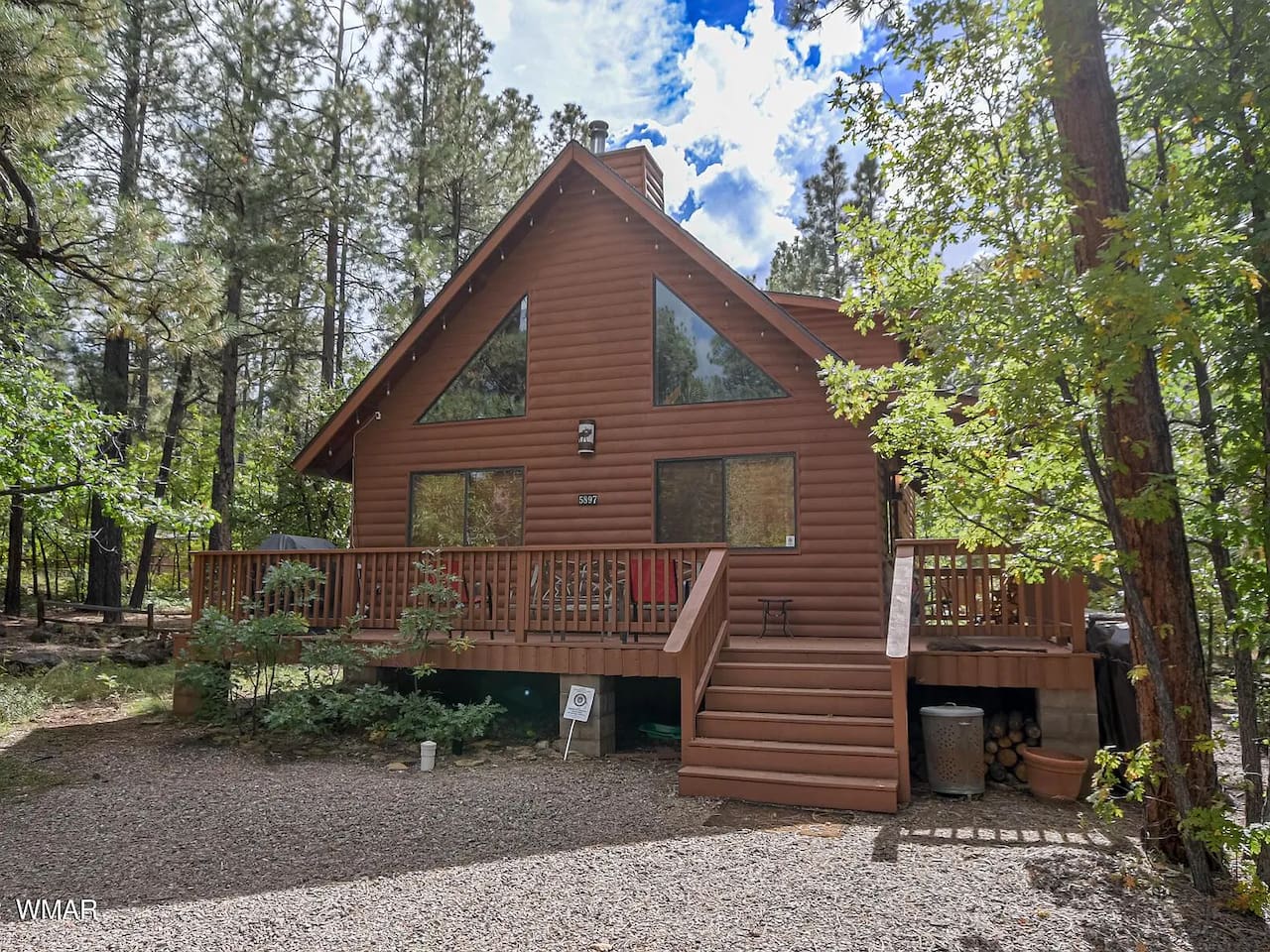 Incredible Whispering Pines Escape