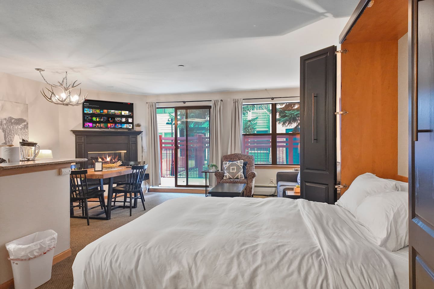 Breckenridge Dual-Suite | Pool, Parking & Gondola