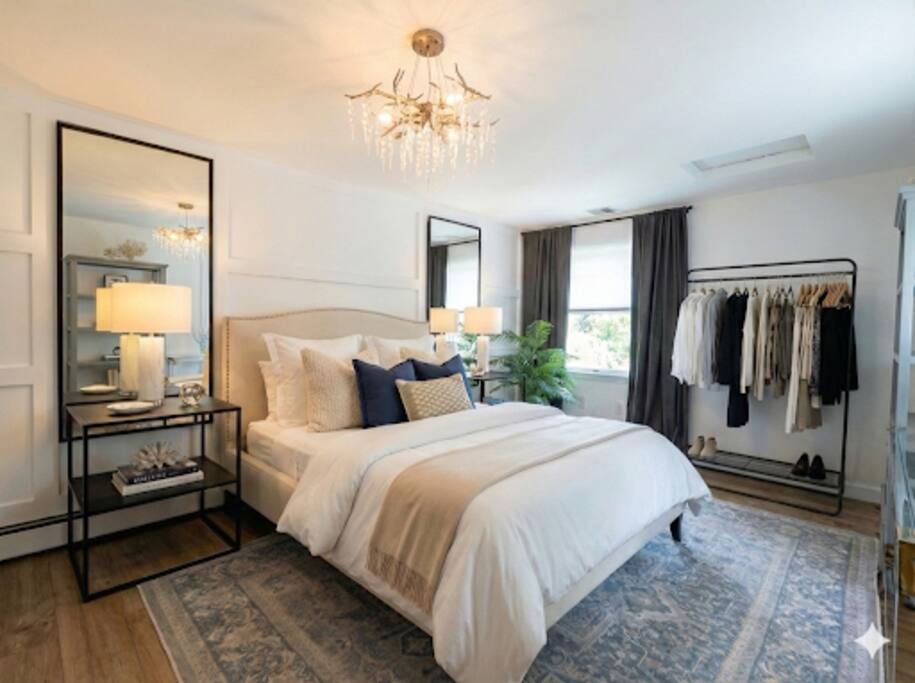 5 Min walk to Stony Brook University