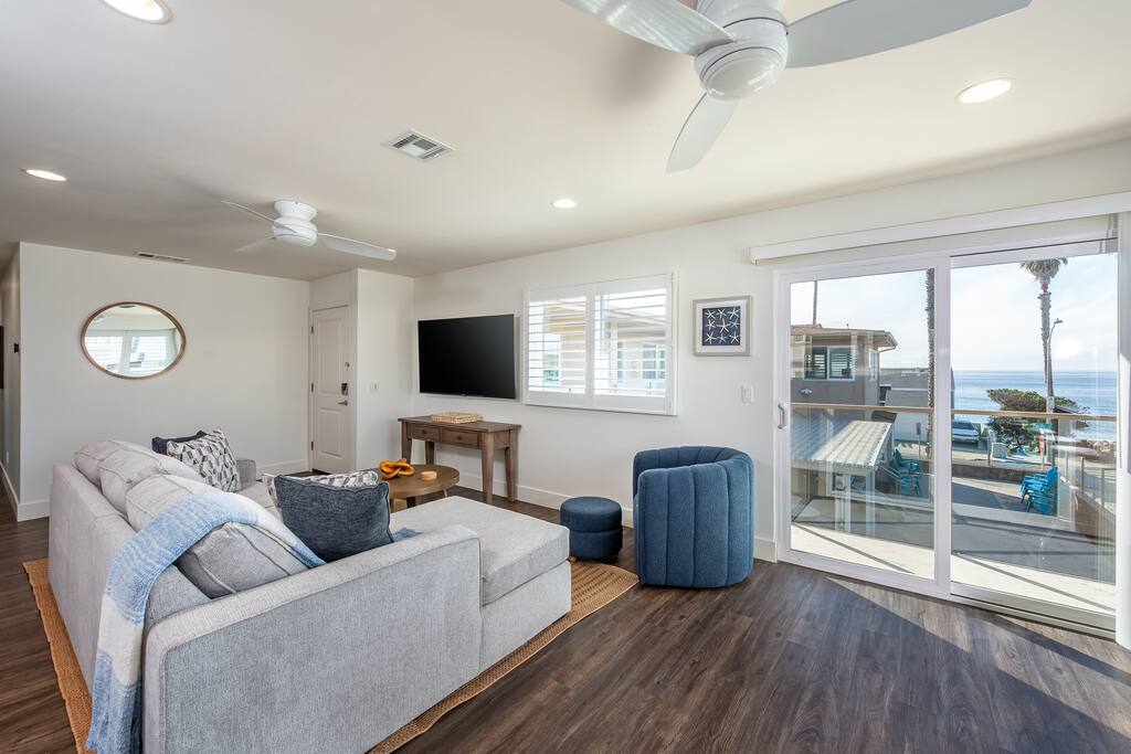 Steps to the Shore – Top Floor 3BR Ocean View