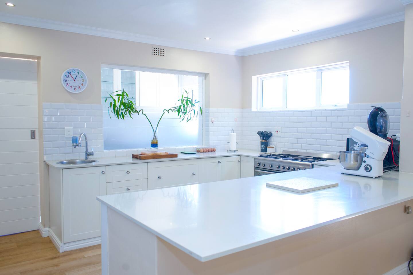 5BR Villa | Pool | Walk To The Beach|Pool Table