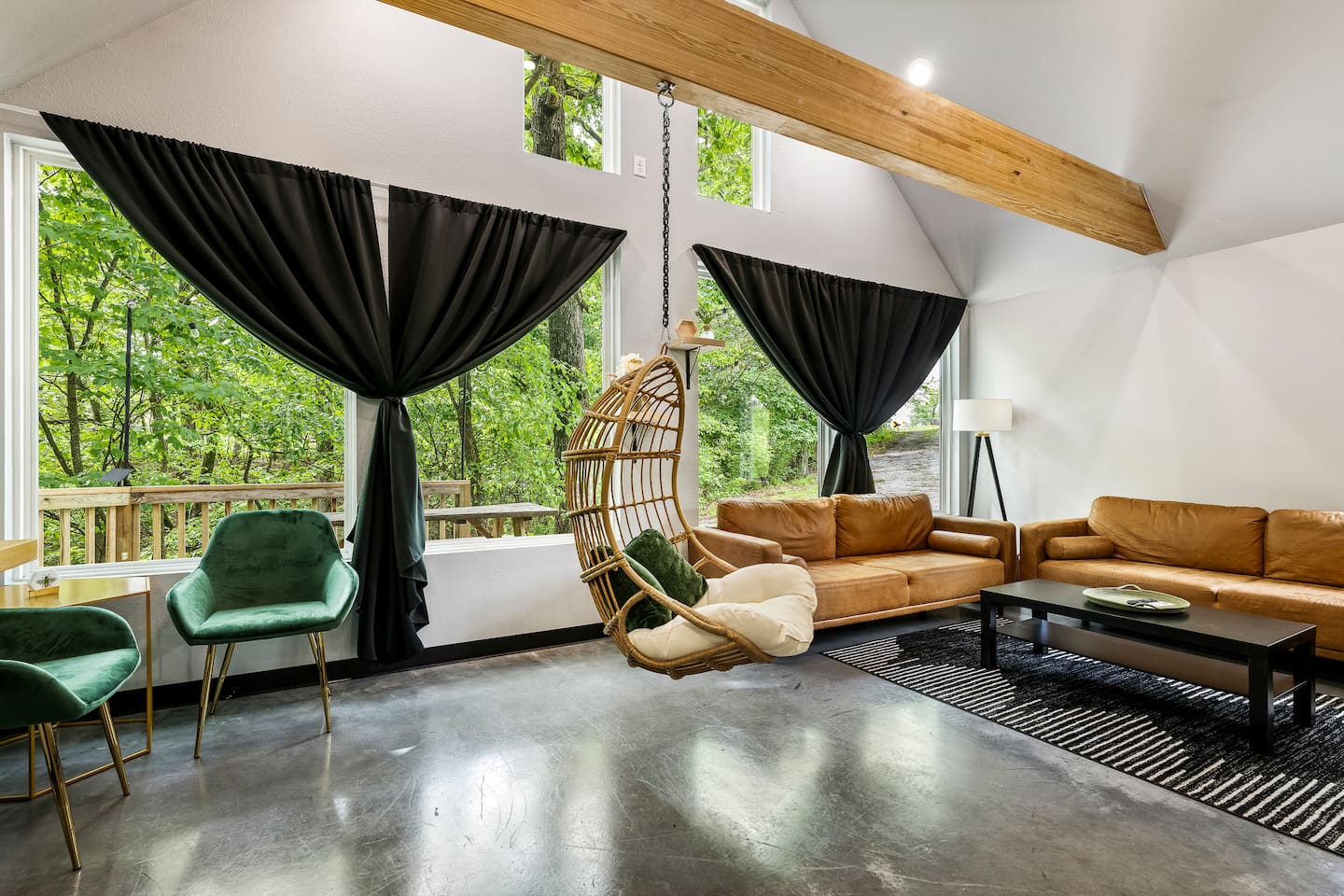 Modern Cabin in the Woods!