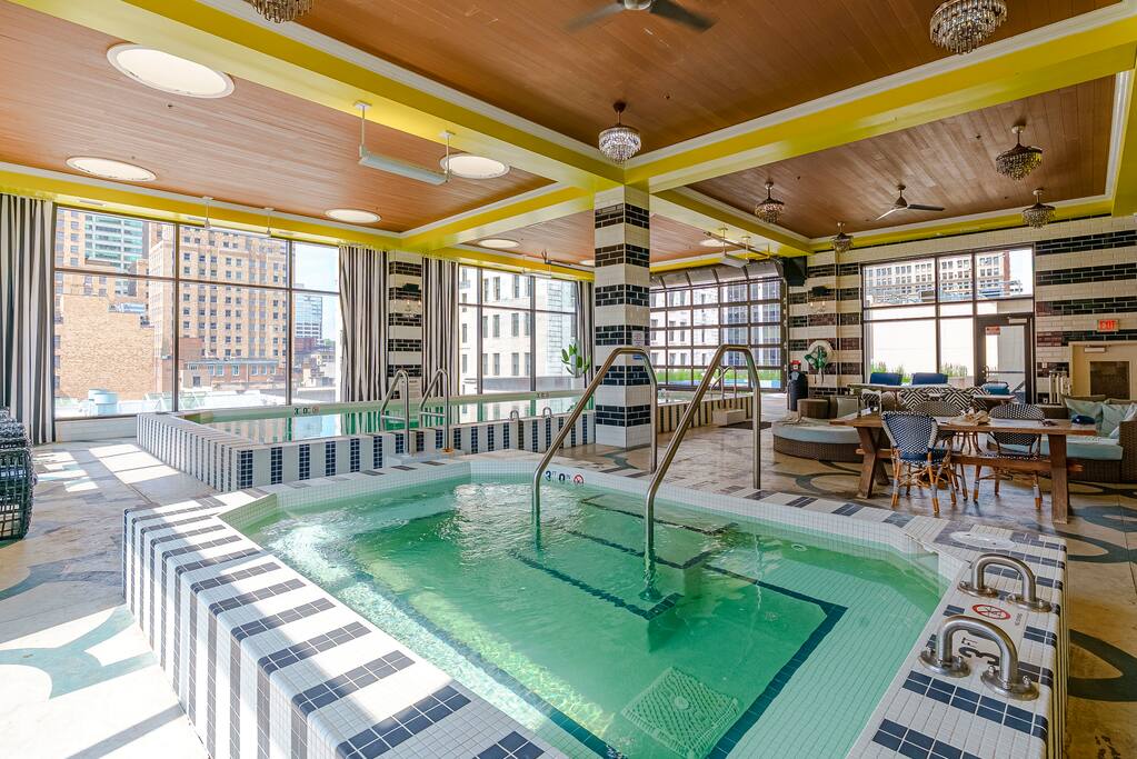 Comfy 1 bedroom in Downtown Cincinnati