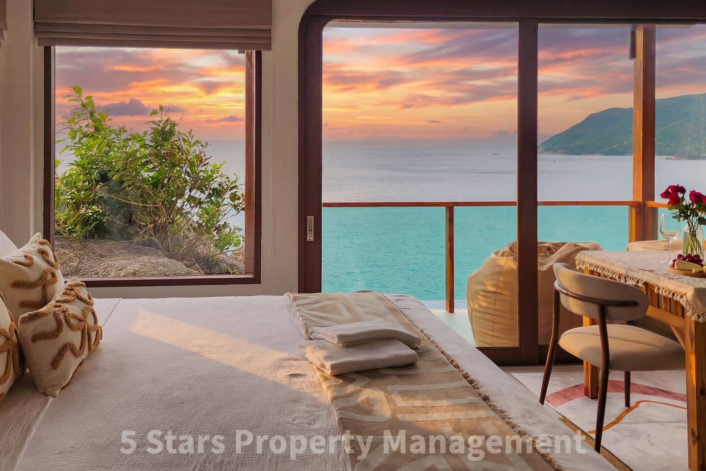 Dream View 180° Sunrises. Couple's paradise