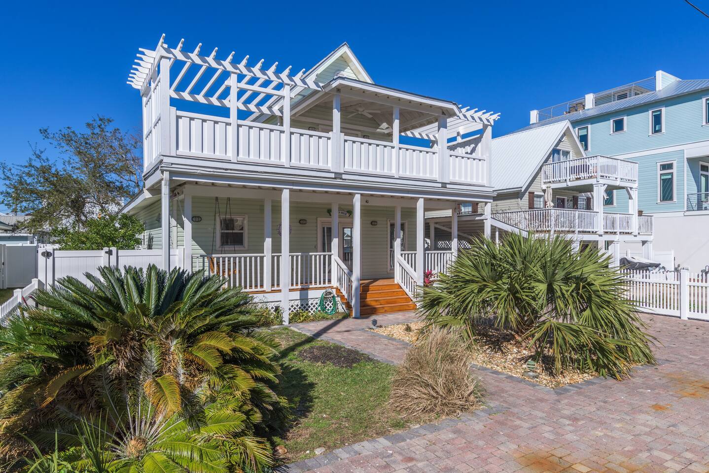 Perfect Destin Beach home w pool 2 min to beach