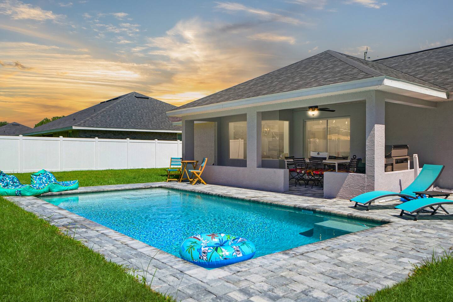 Coastal Lux Retreat Palm Coast Pool Hottub Firepit