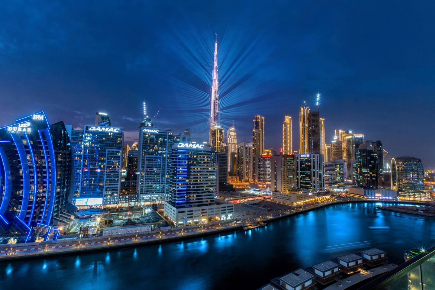 Luxury 2BR Apt | Infinity Pool with Burj View