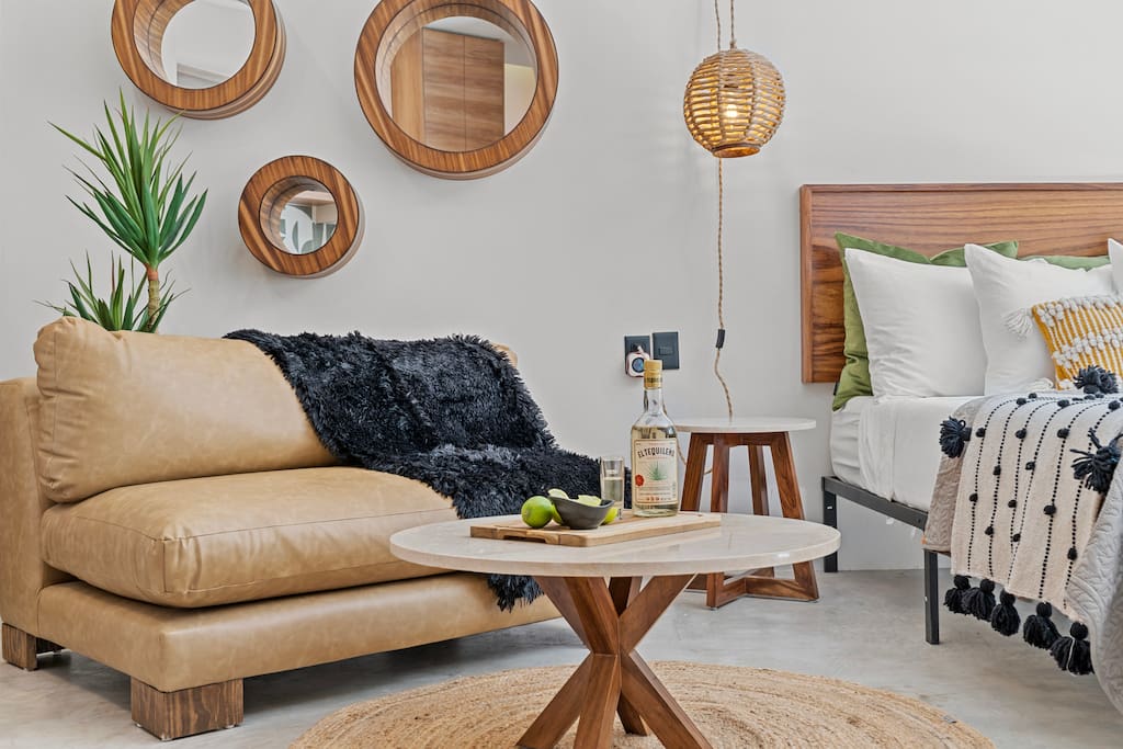 Brand New w/ Infinity Pool & Private Patio!