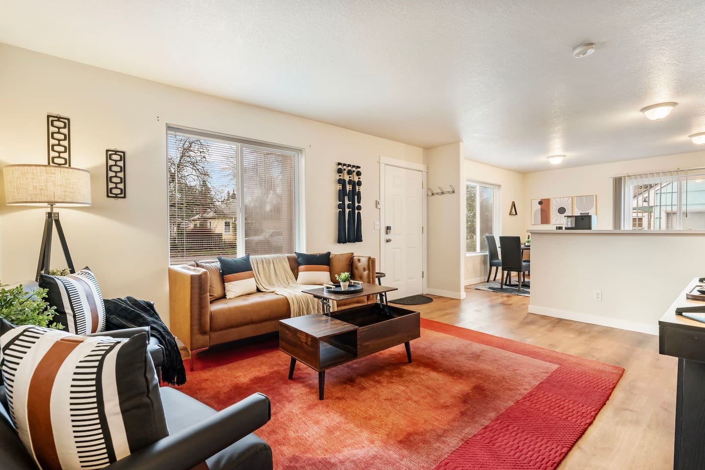 Woodstock Haven | Fenced Patio | Mt. Tabor