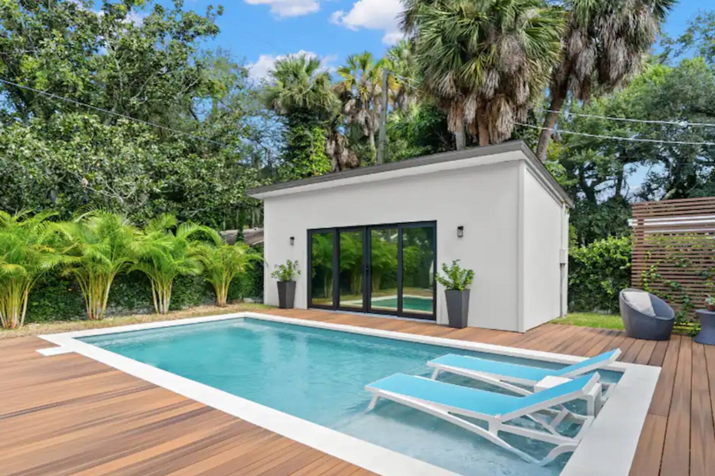 LUXE Beach Park Guesthouse!
